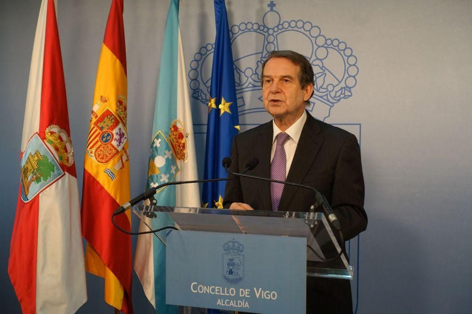 Caballero remitirá a la Xunta un avance de los gastos de Vigo por la pandemia para que colabore.