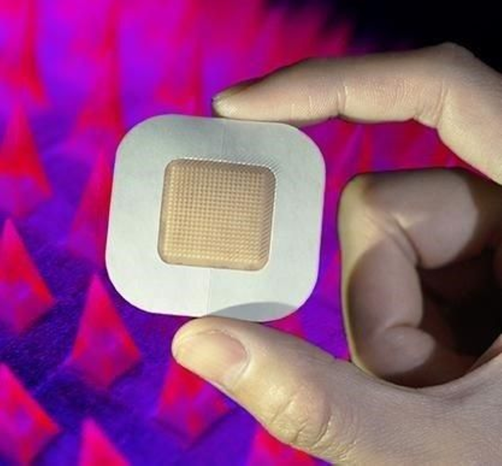 El "parche de insulina inteligente"