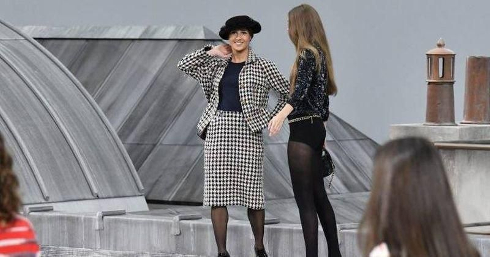 Gigi Hadid tuvo que mediar para sacar a la espontánea de la pasarela.