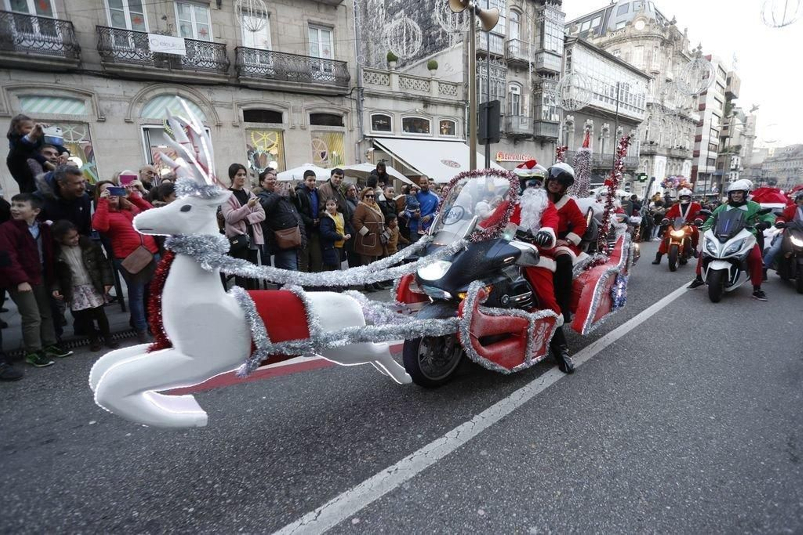 La papanoelada motera toma las calles de Vigo 85