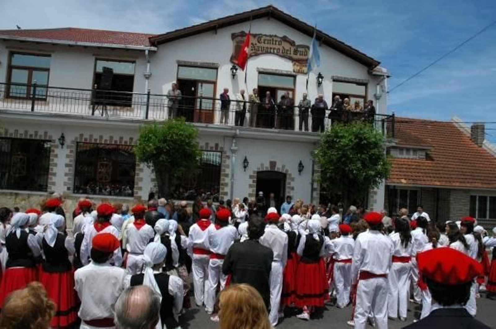 Foto de Archivo de una actividad festiva organizada por el Centro Navarro del Sud, en Mar del Plata, Argentina