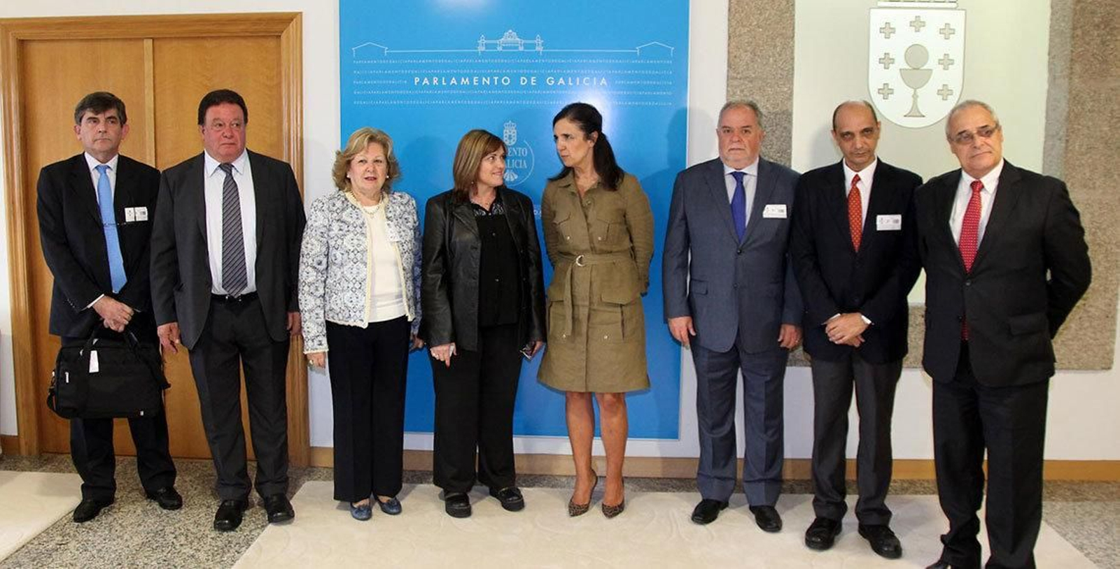 Pilar Rojo con los parlamentarios uruguayos que visitan Galicia
