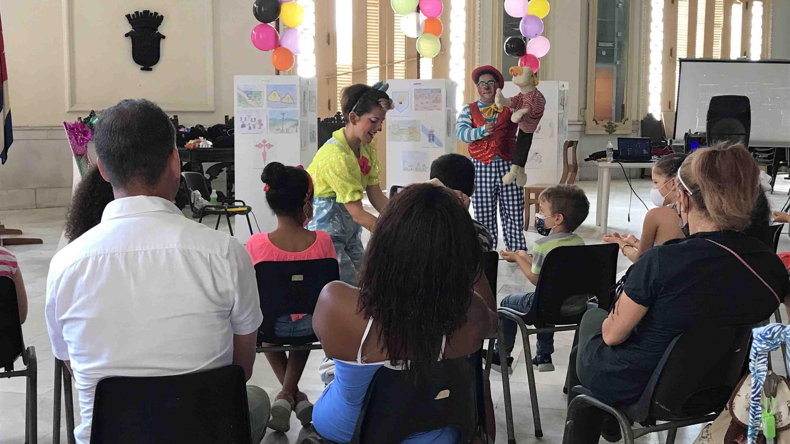 El dúo de payasos e ilusionistas Mónica y Harold