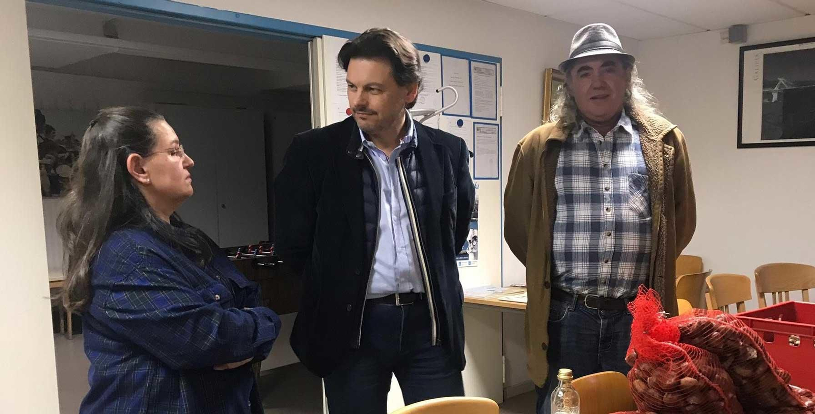 El secretario xeral da Emigración, en el Centro Galego de Hannover