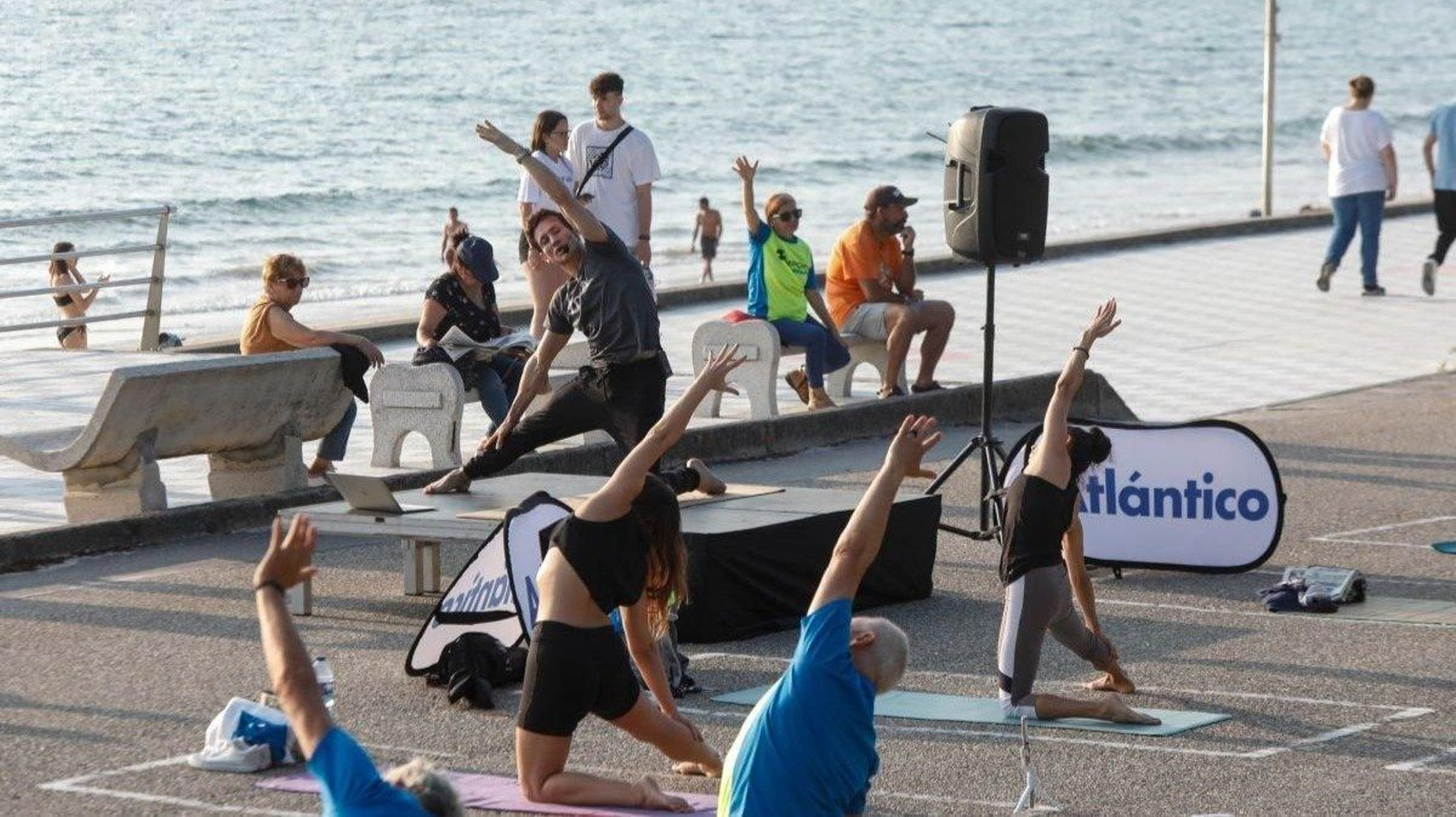 Luis Castro será el monitor que dirija la clase de +Deporte Atlántico en el Mercadillo de Samil.