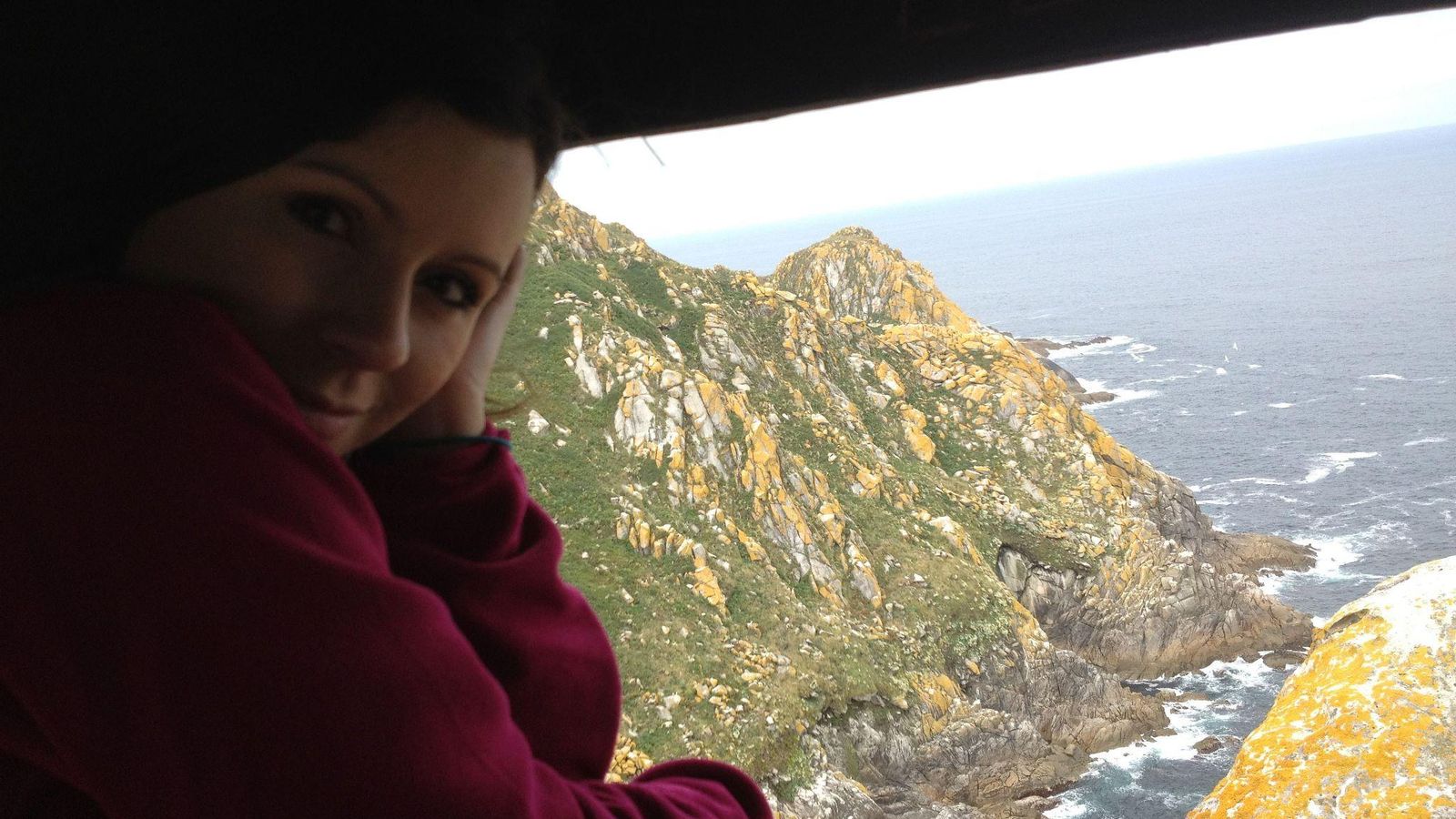 Carla Angola sobrevolando Vigo