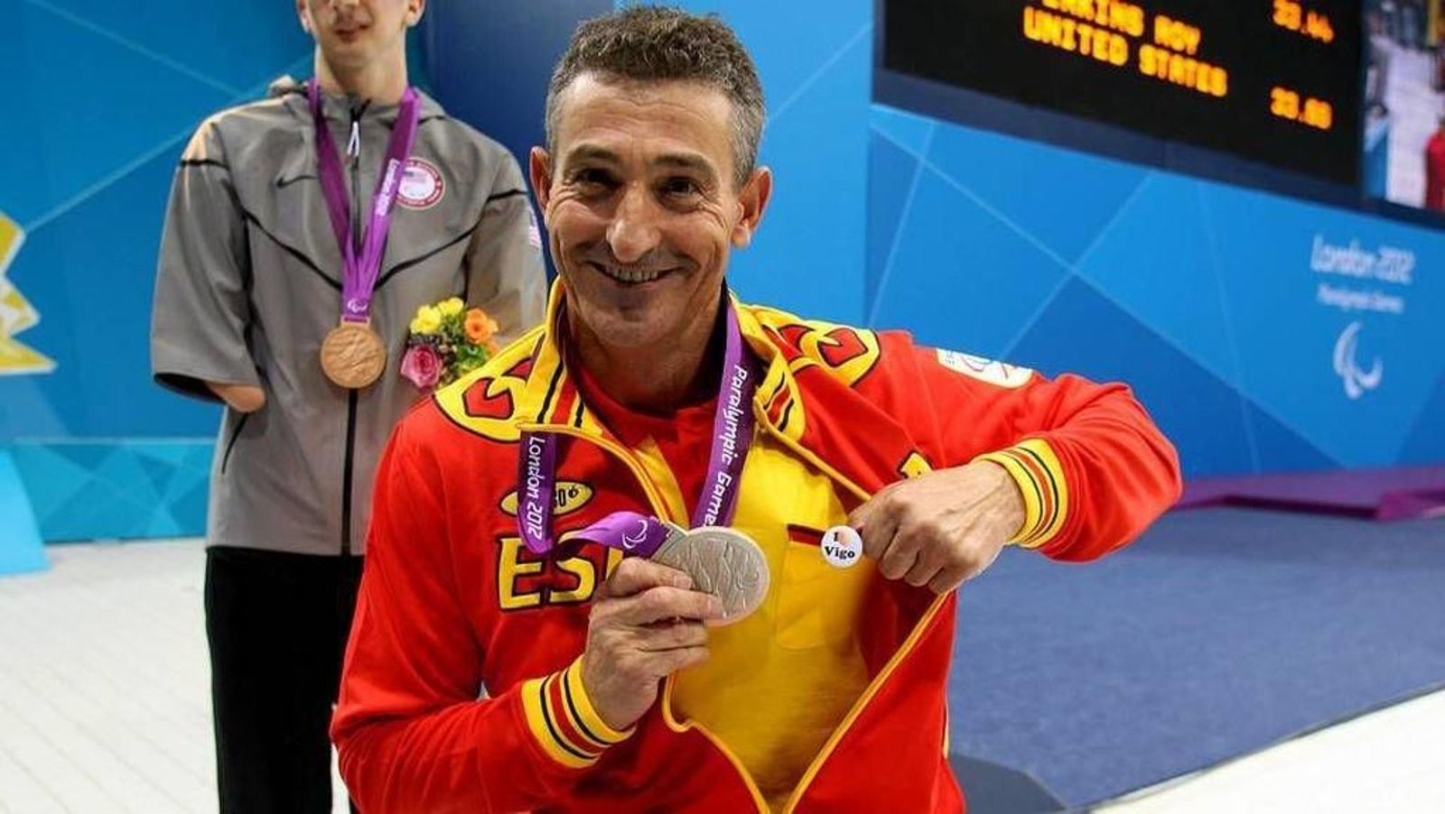 Chano posa con una de las medallas que logró en Londres 2012.