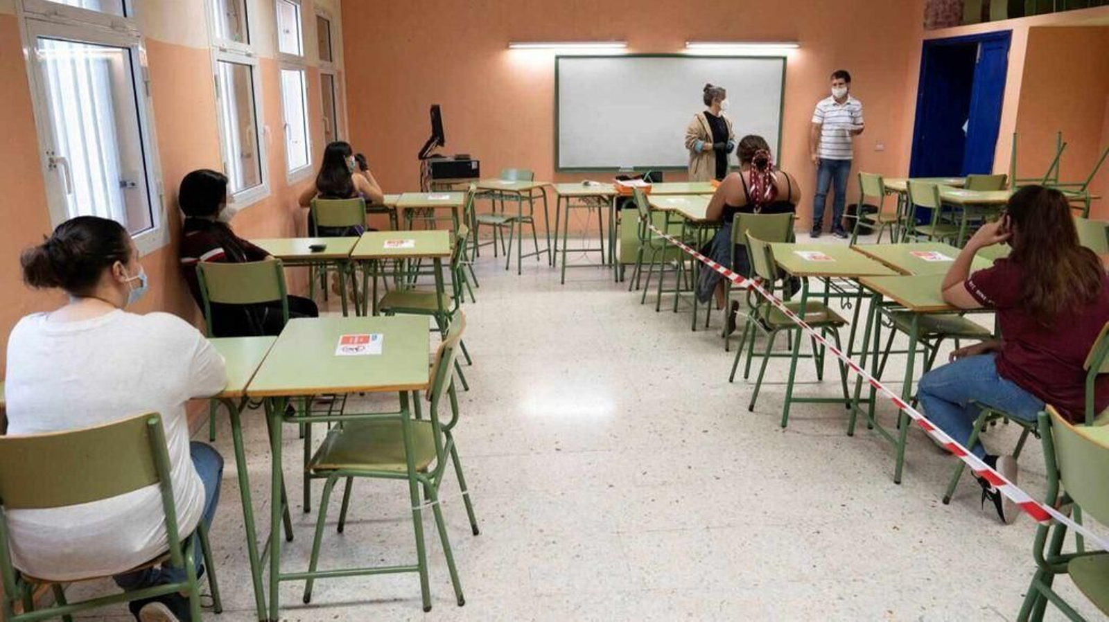 Distanciamiento y mascarillas, claves en la vuelta a las aulas.