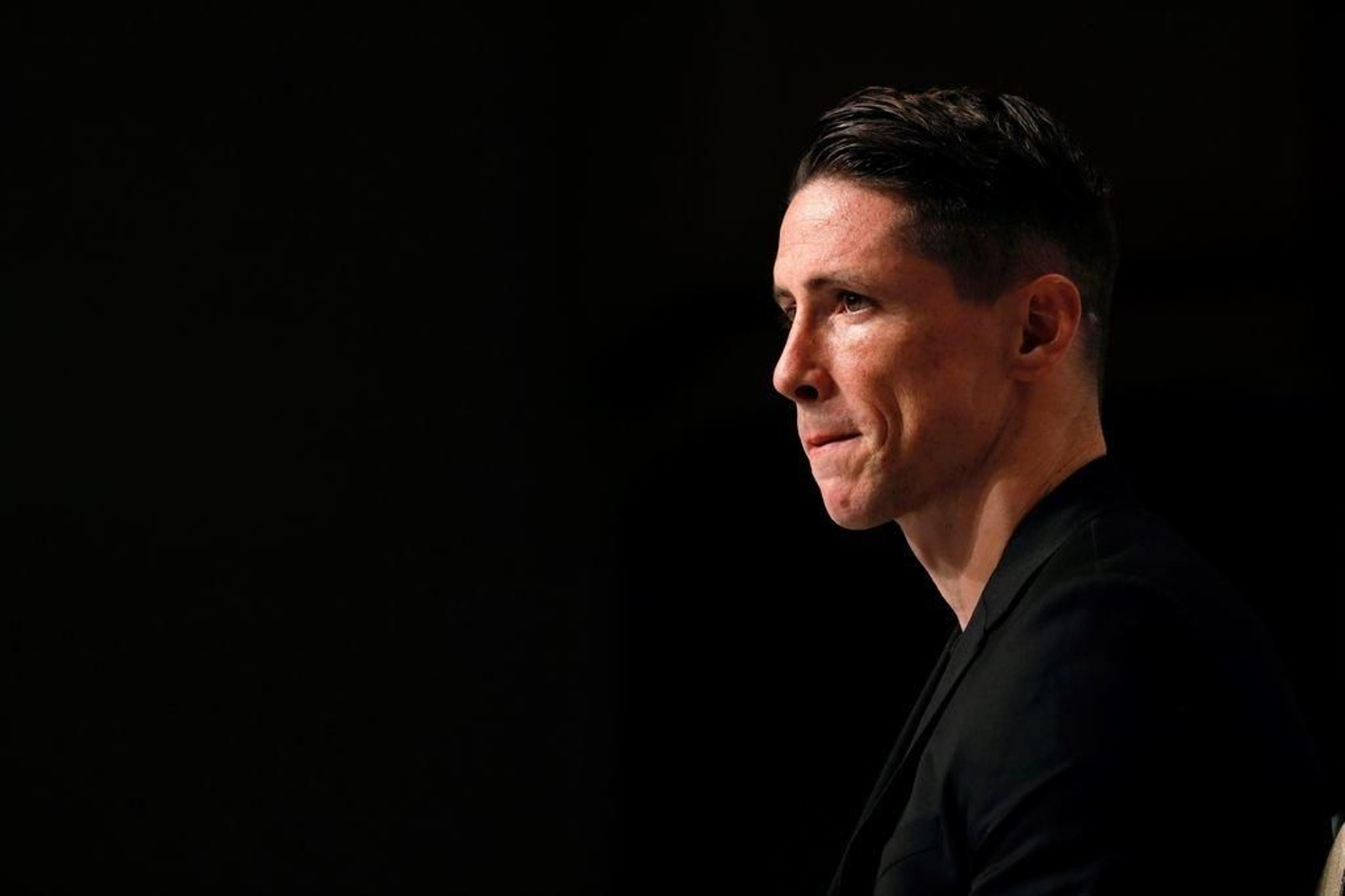 Fernando Torres se despidió en una rueda de prensa en Tokio.