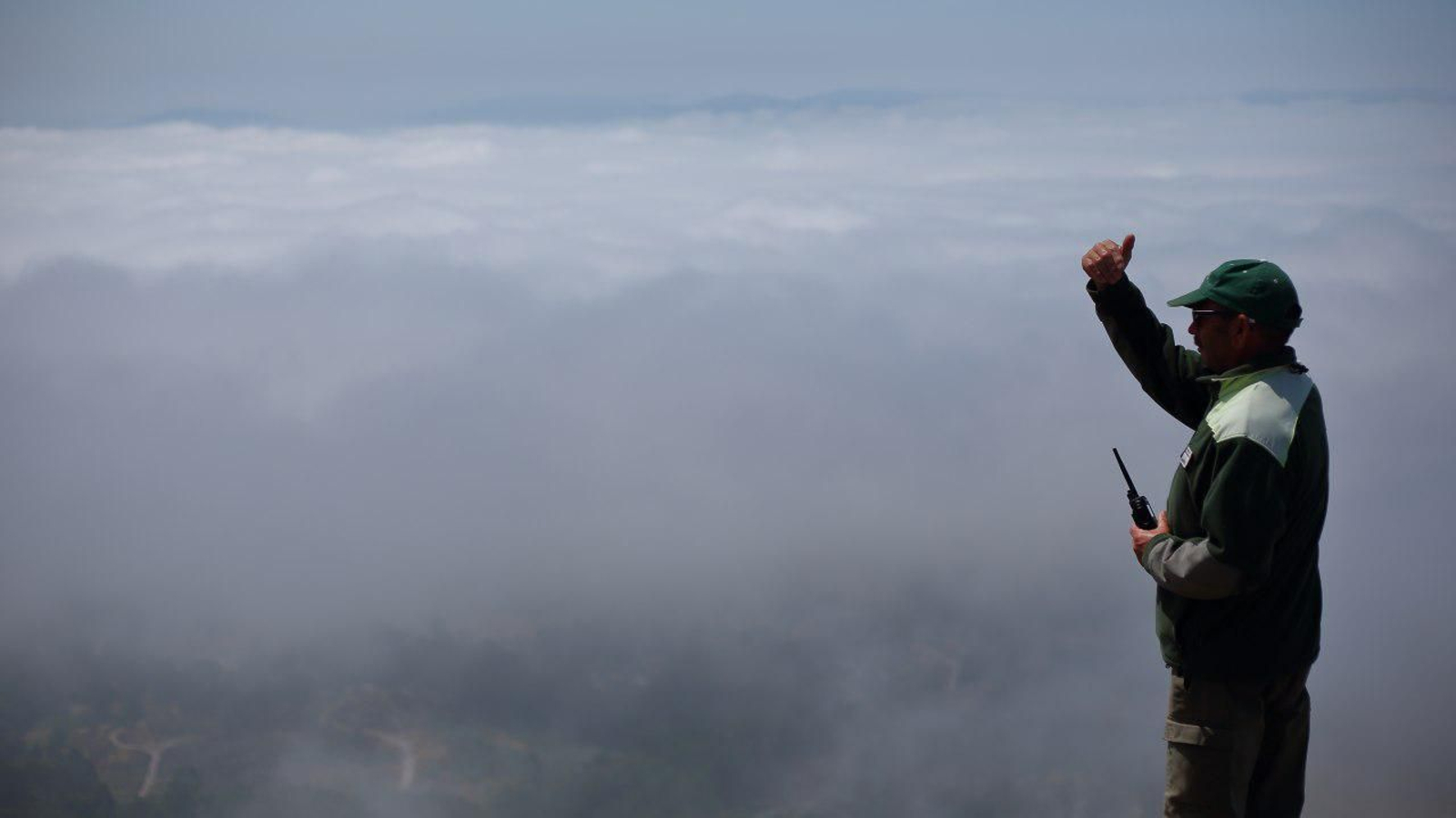 La niebla inunda las Rias Baixas // Alberte