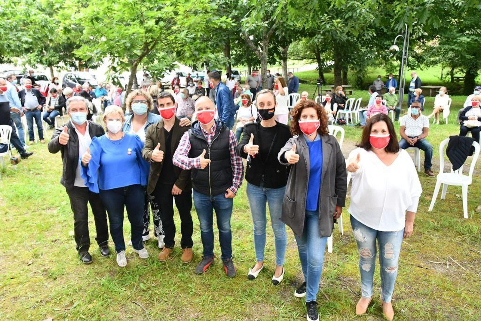 Los miembros de la candidatura socialista en Vilaboa.