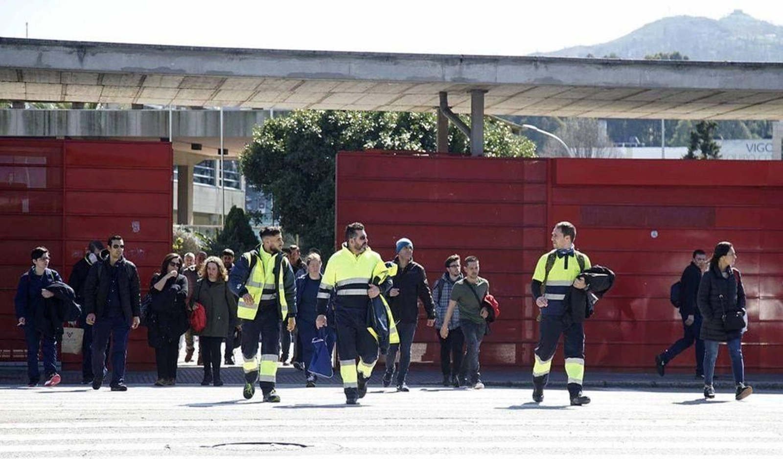 Salida de un turno de PSA, la empresa con más trabajadores, unos 7.000 en la actualidad.