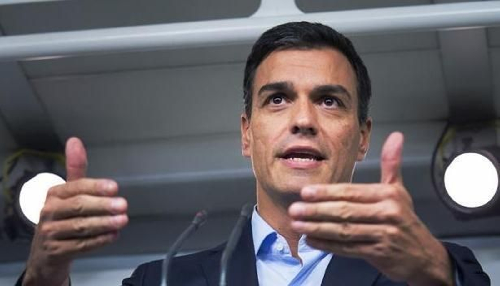 El líder del PSOE, Pedro Sánchez, durante su comparecencia ante los medios