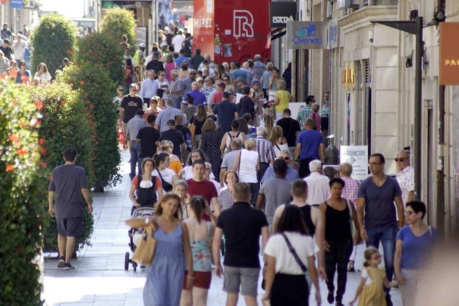 Los hogares vigueses que declaran llegar con facilidad a fin de mes aumentan.