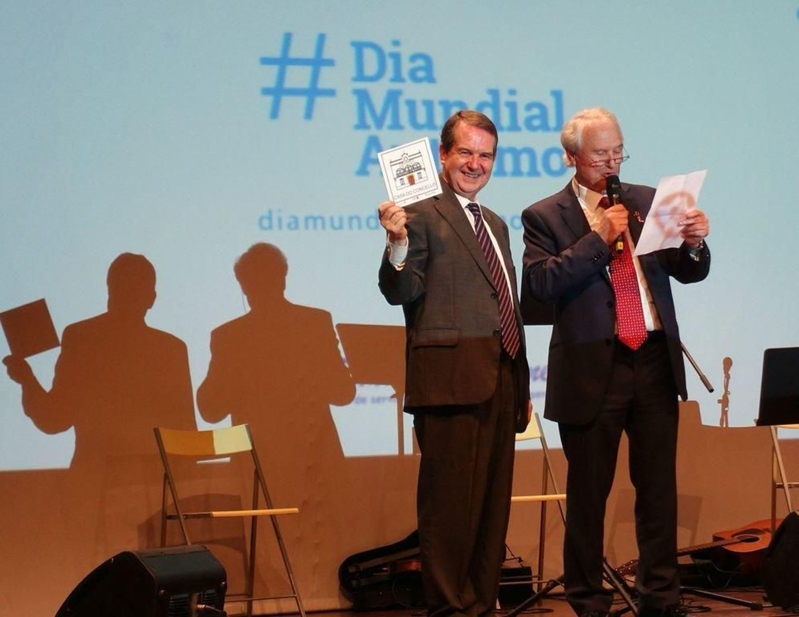 Caballero y el presidente de Menela, Cipriano Jiménez.