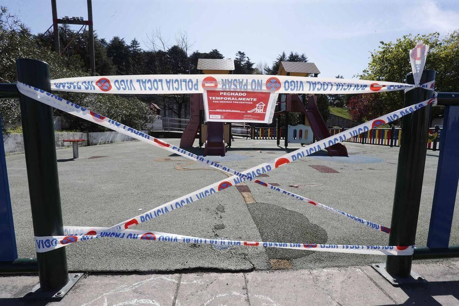 Los parques infantiles están cerrados