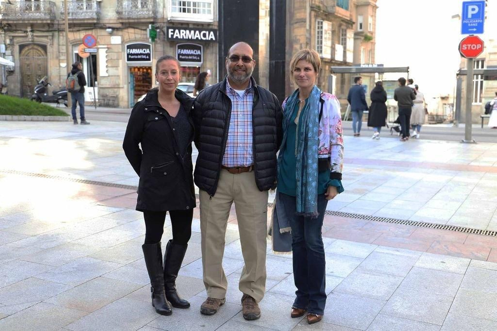La directora de Turismo de Galicia, Nava Castro, ayer con Kirstin Budgett y Ravi Pavade.