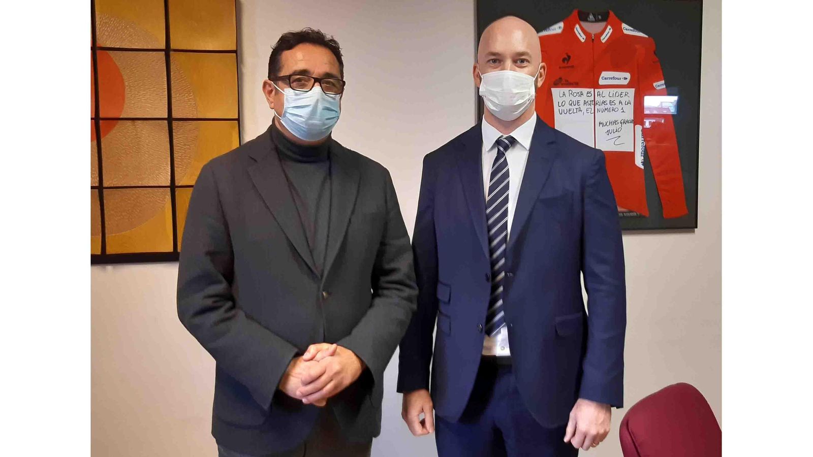 El director general de Comercio, Julio González Zapico, con Justen Thomas, agregado para Educación y Emprendimiento de la Embajada de Estados Unidos en España