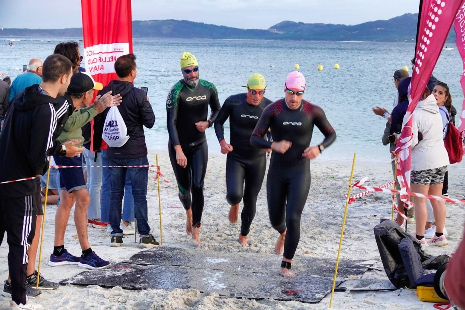 Triatlón Desafío Islas Cíes. // Vicente Alonso