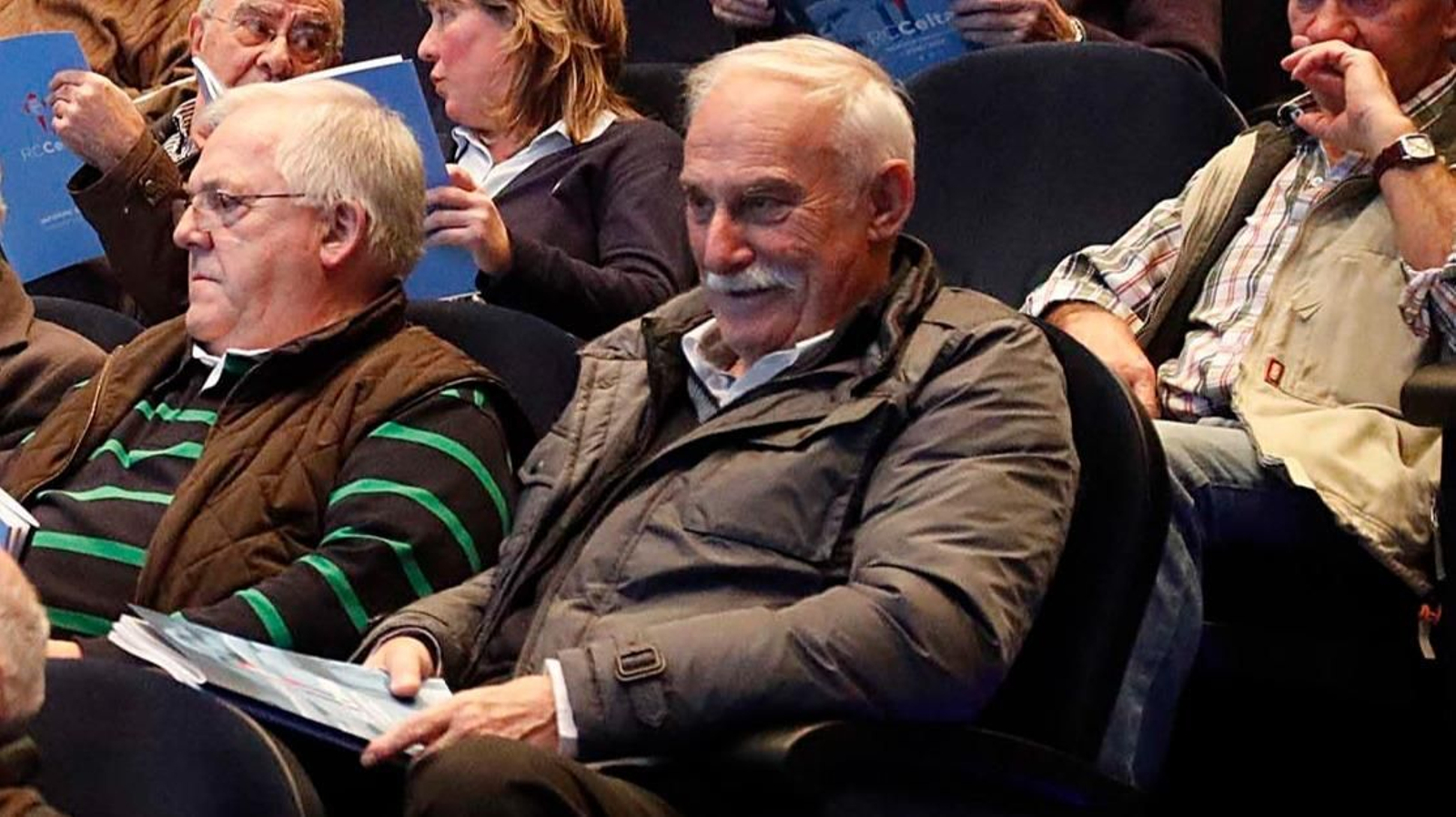 Rodrigo Arbones en una asamblea del Celta,