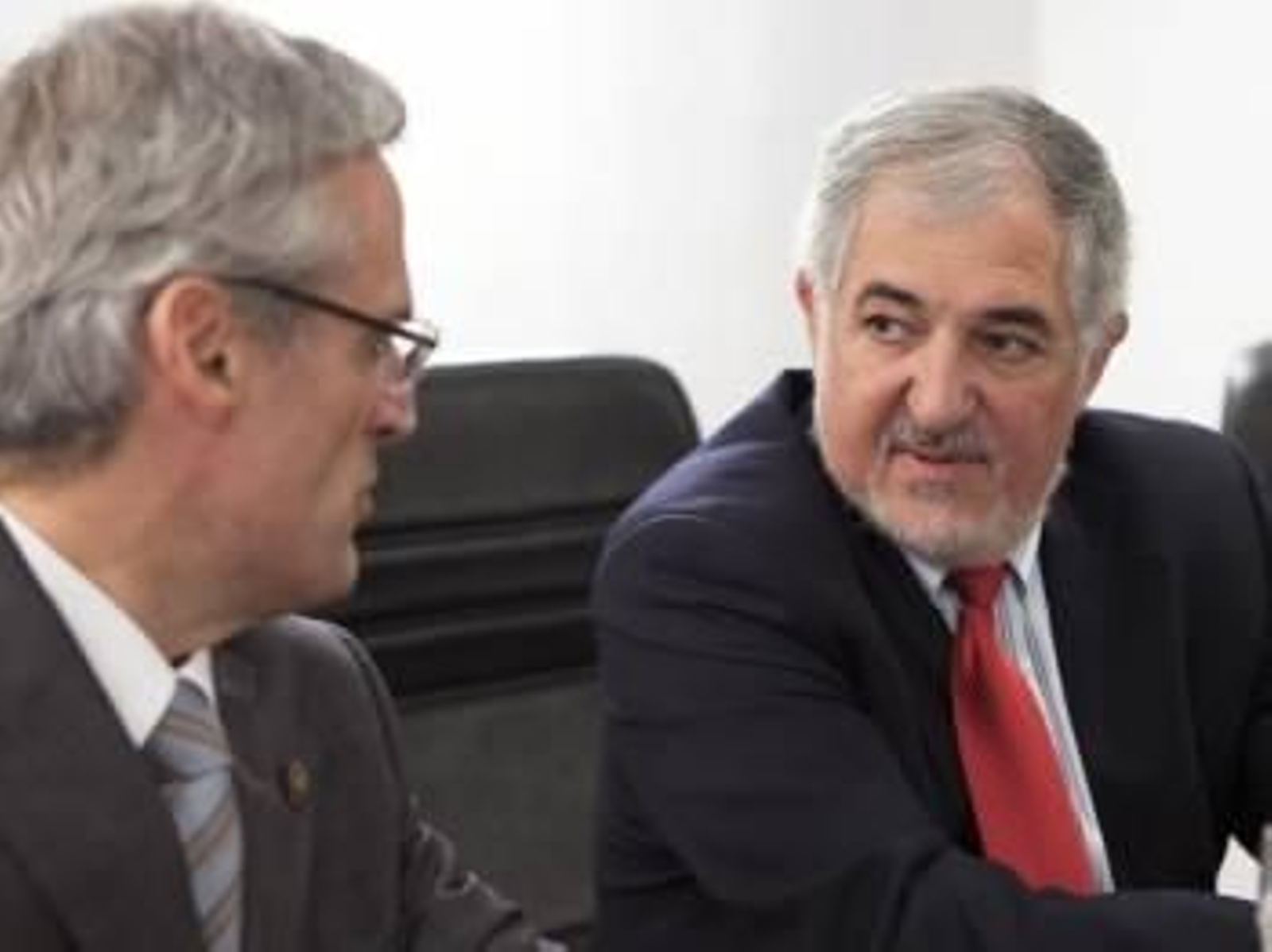 Conde-Pumpido. (Foto: S. TORRALBA)