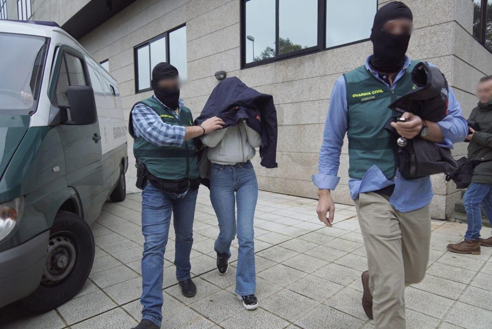 La mujer, en los juzgados de Vigo tras su arresto en 2019.