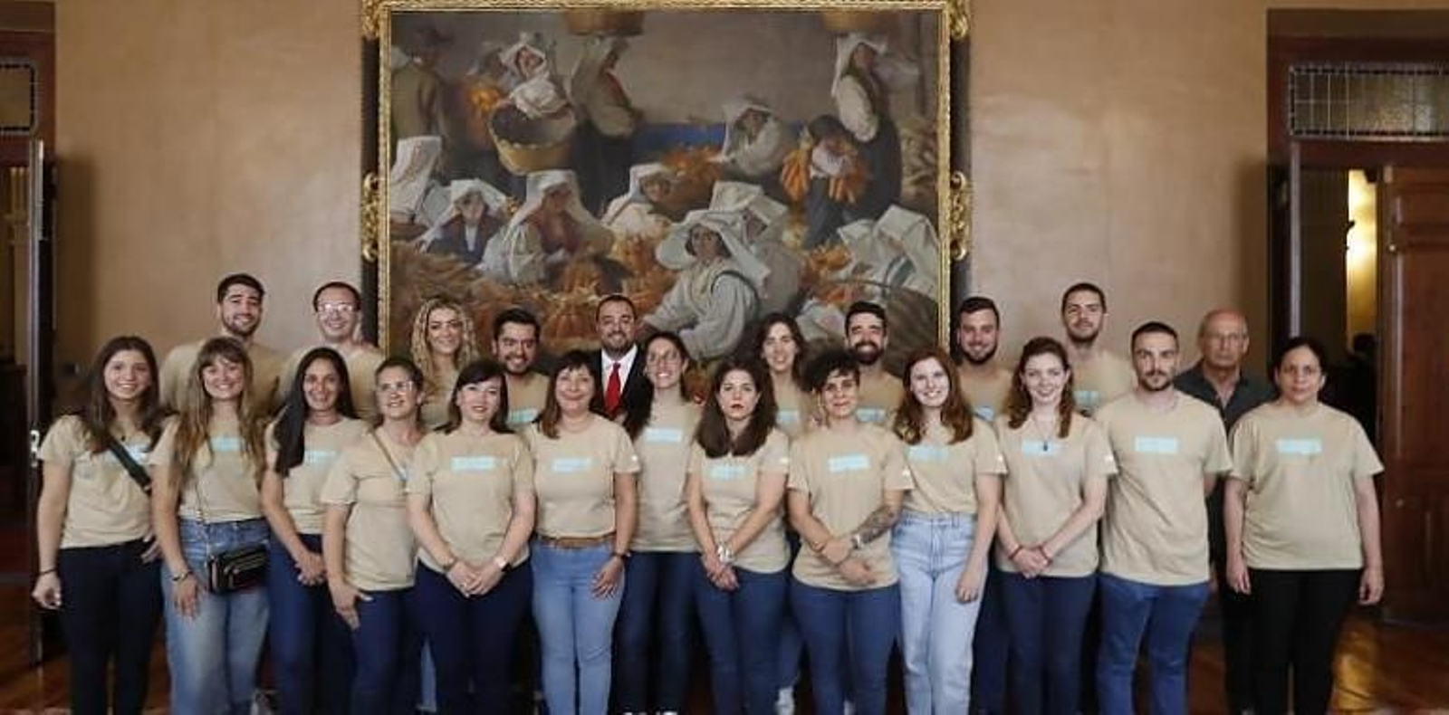 Los participantes del tercer curso de la sexta promoción durante un encuentro con el presidente del Principado.