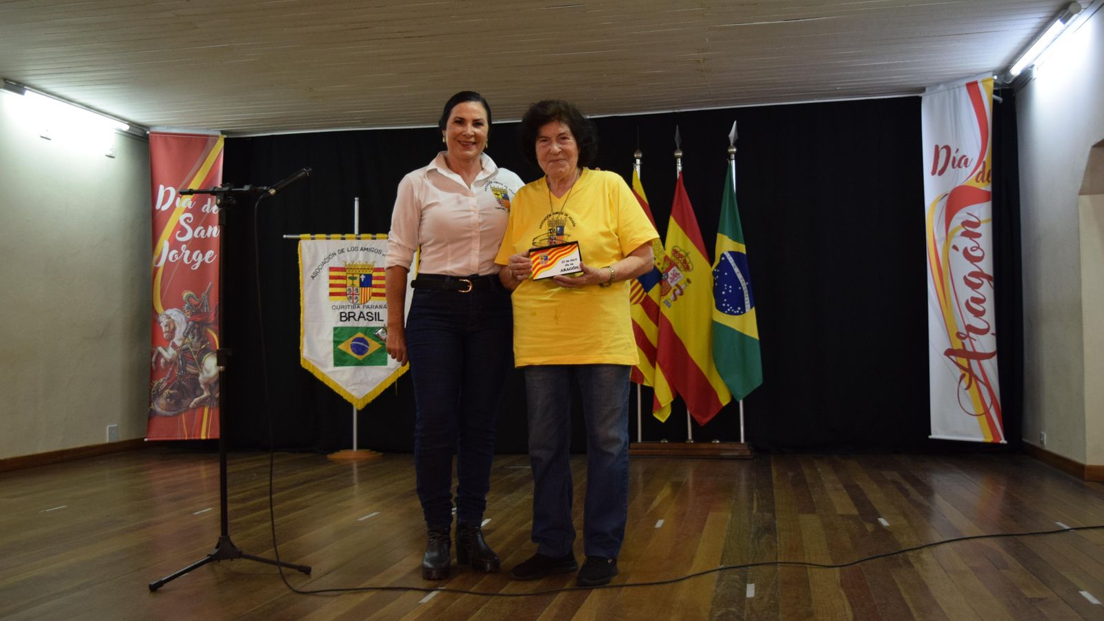 Blanca Hernando Barco y la homenajeada Doña Blanca Barco