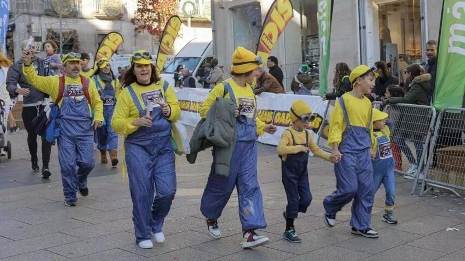 Galería | Vigo corre la San Silvestre 2024 entre multitud de disfraces