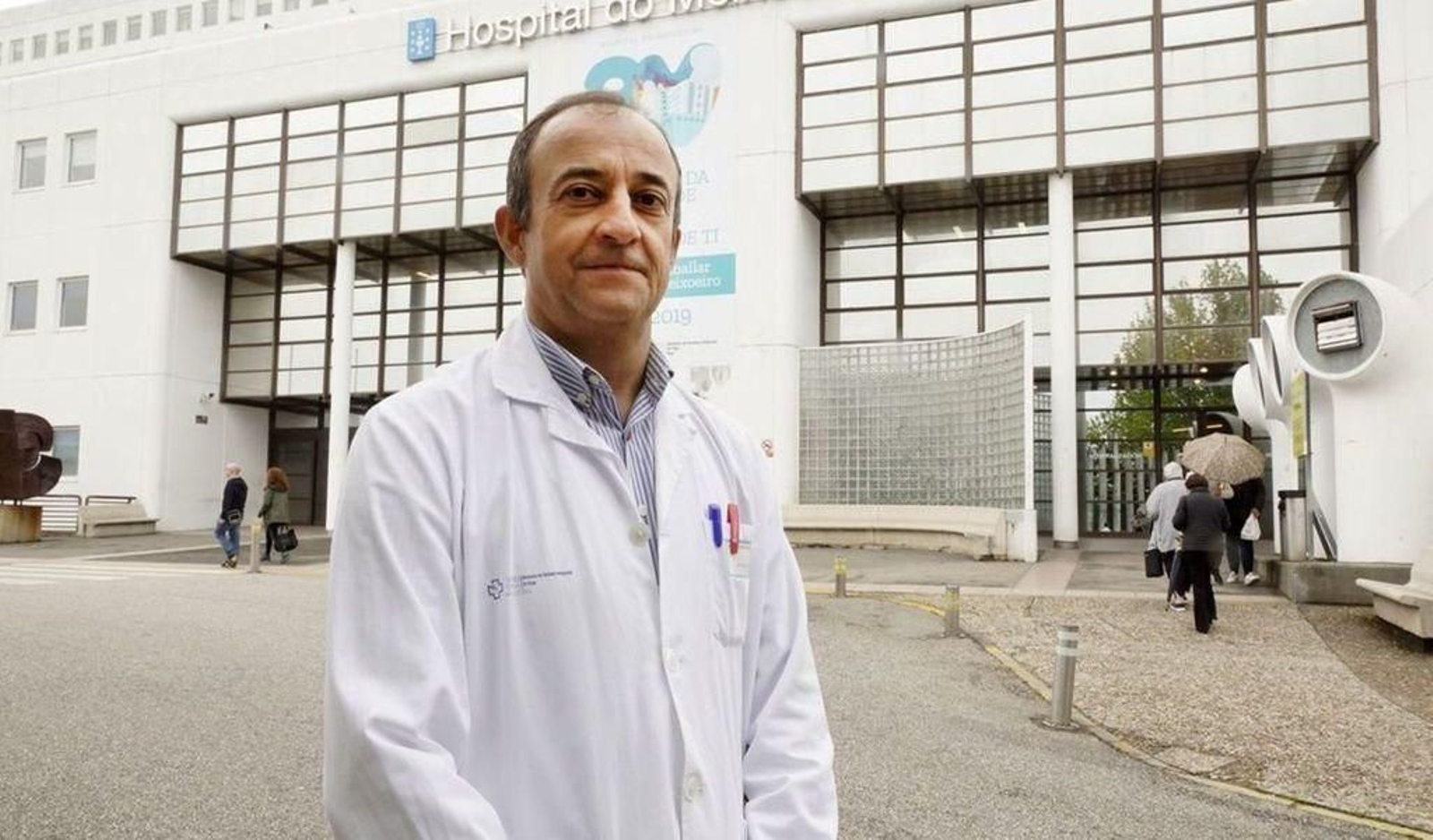 El reumatólogo vigués, José María Pego, en el Meixoeiro.