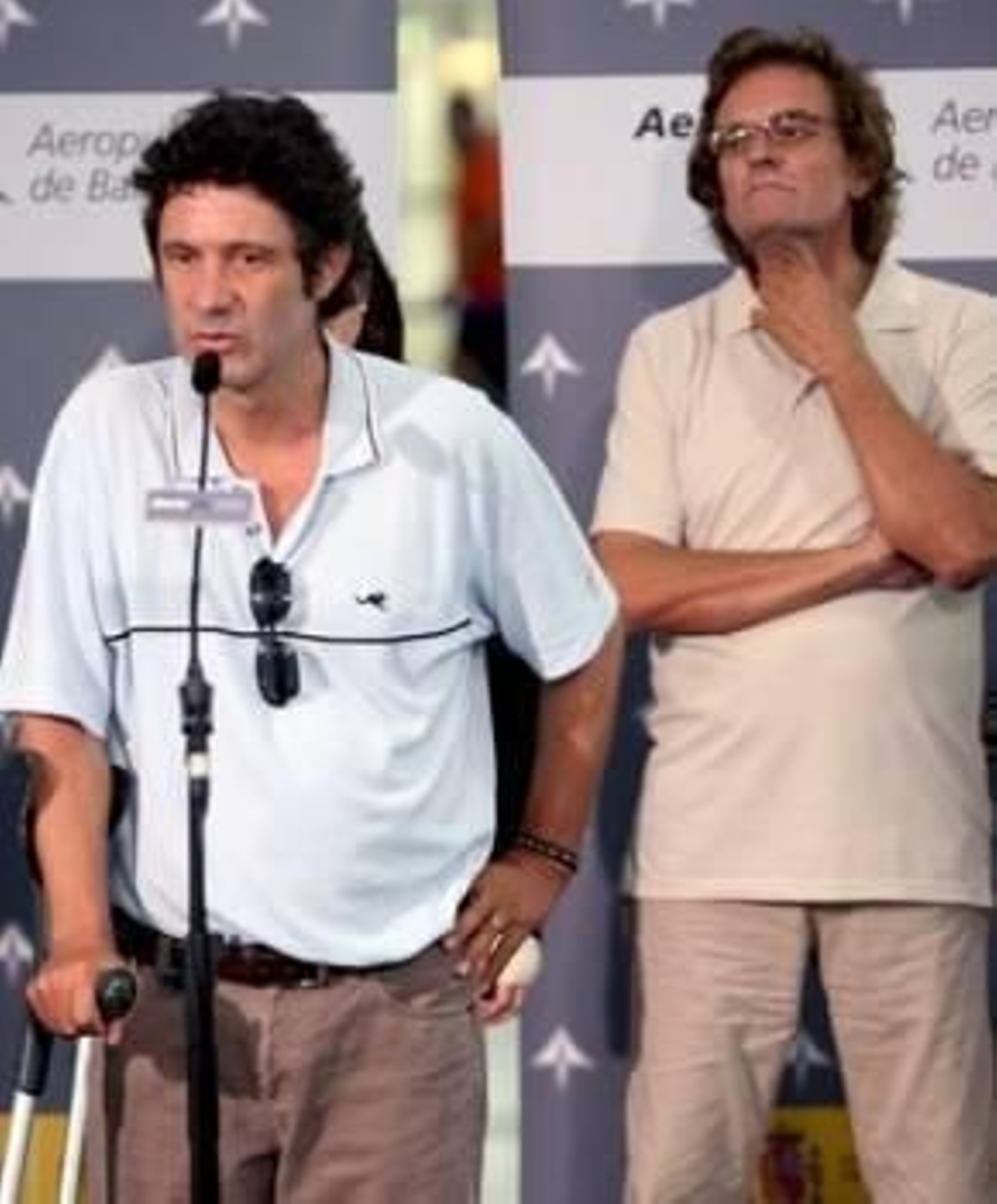 Vilalta y Pascual, a su llegada al aeropuerto de El Prat, en Barcelona. Foto: EFE