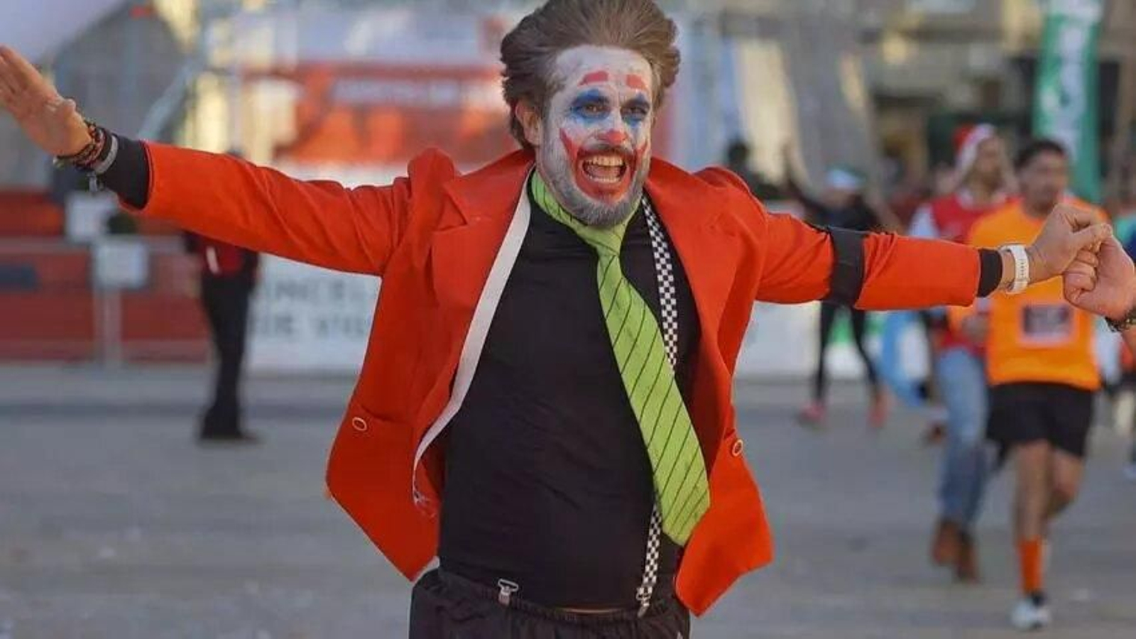 Galería | Vigo corre la San Silvestre 2024 entre multitud de disfraces