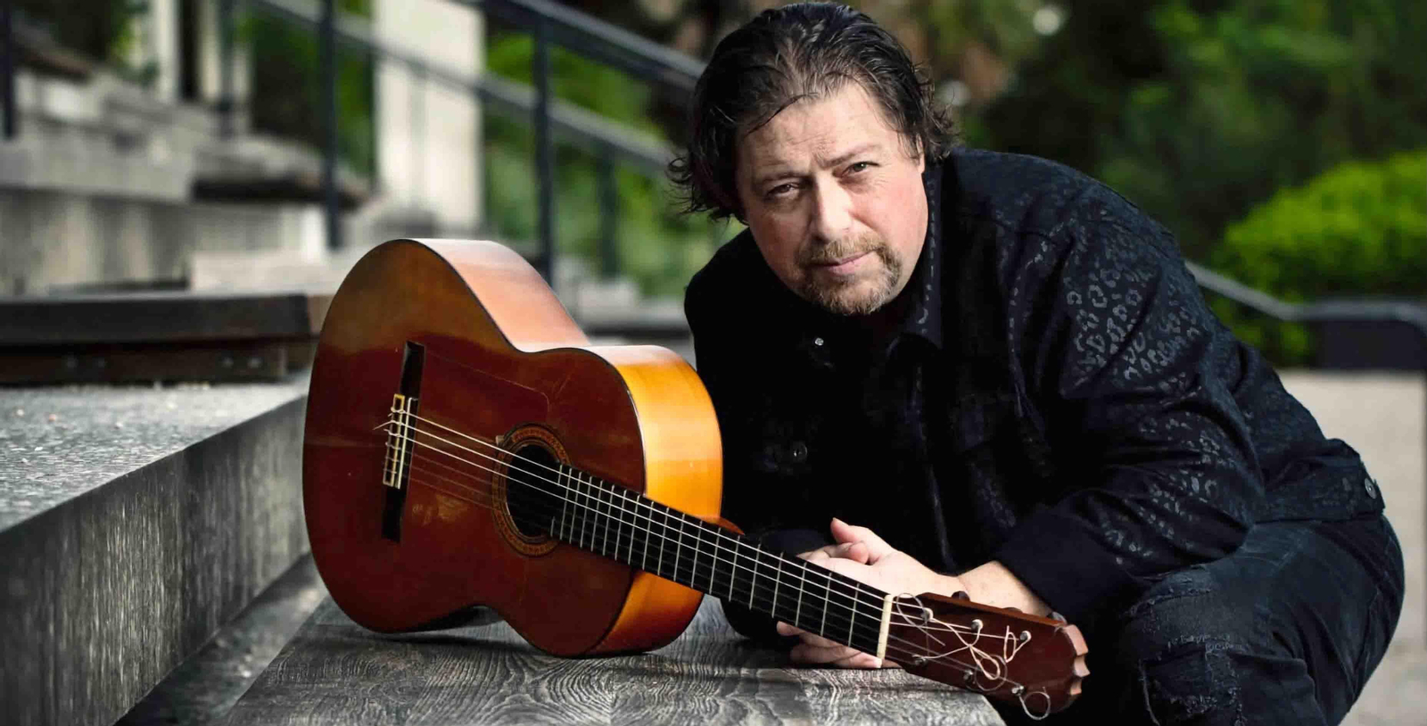 Fotografía cedida por JM Alconchel donde aparece el guitarrista flamenco radicado en Miami José Luis de la Paz. EFE/JM Alconchel