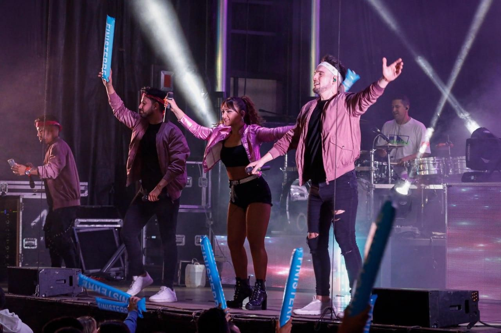 Actuación de la orquesta Panorama en las Fiestas de Coia.