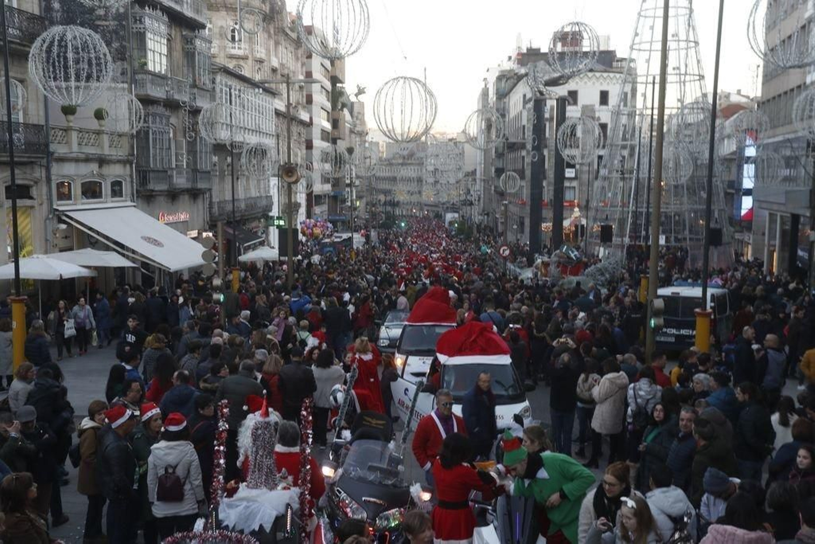 La papanoelada motera toma las calles de Vigo 31