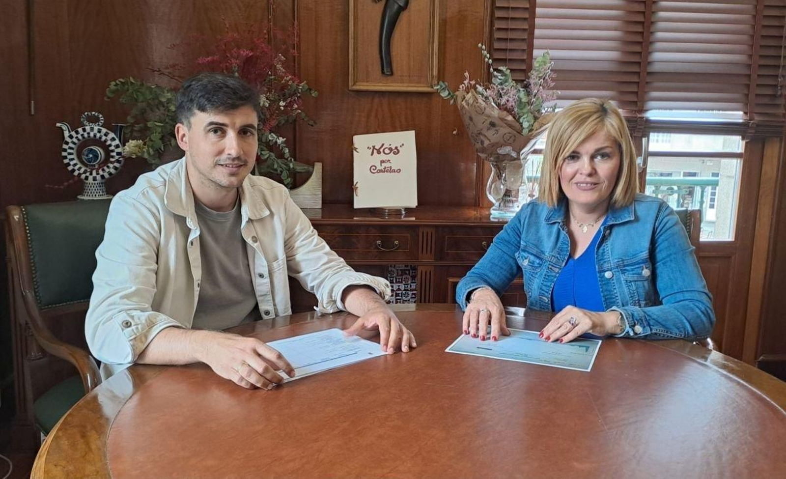 Antonio Cabaleiro y Digna Rivas durante la presentación sobre la exposición pública del PXOM.