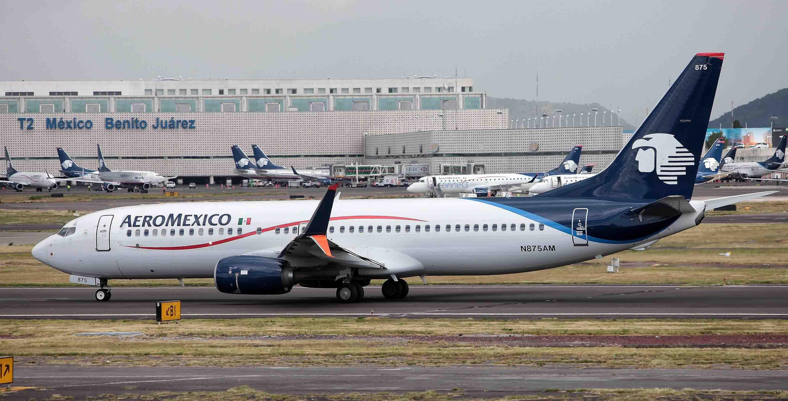 Fotografía de archivo de un avión de Aeroméxico despegando del Aeropuerto Internacional de la Ciudad de México. EFE/ Sáshenka Gutiérrez ARCHIVO