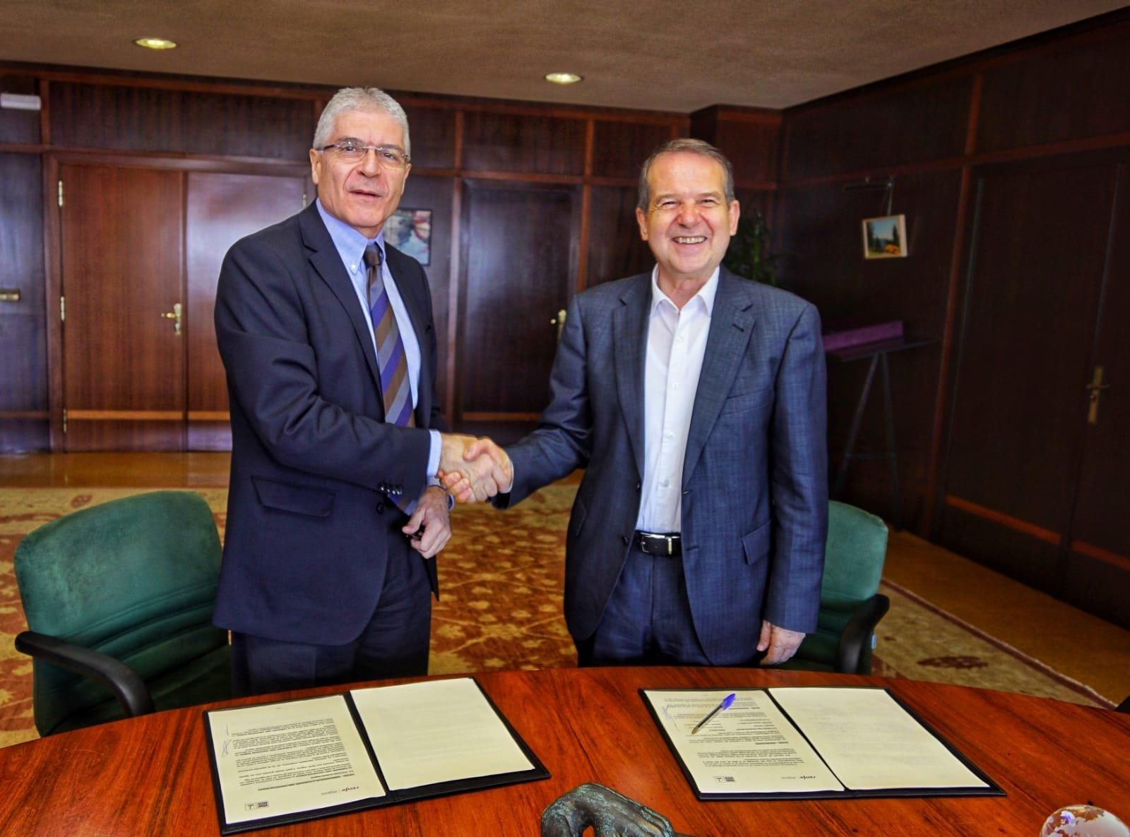 El presidente de Renfe, Isaías Táboas, y el alcalde de Vigo Abel Caballero // Vicente Alonso