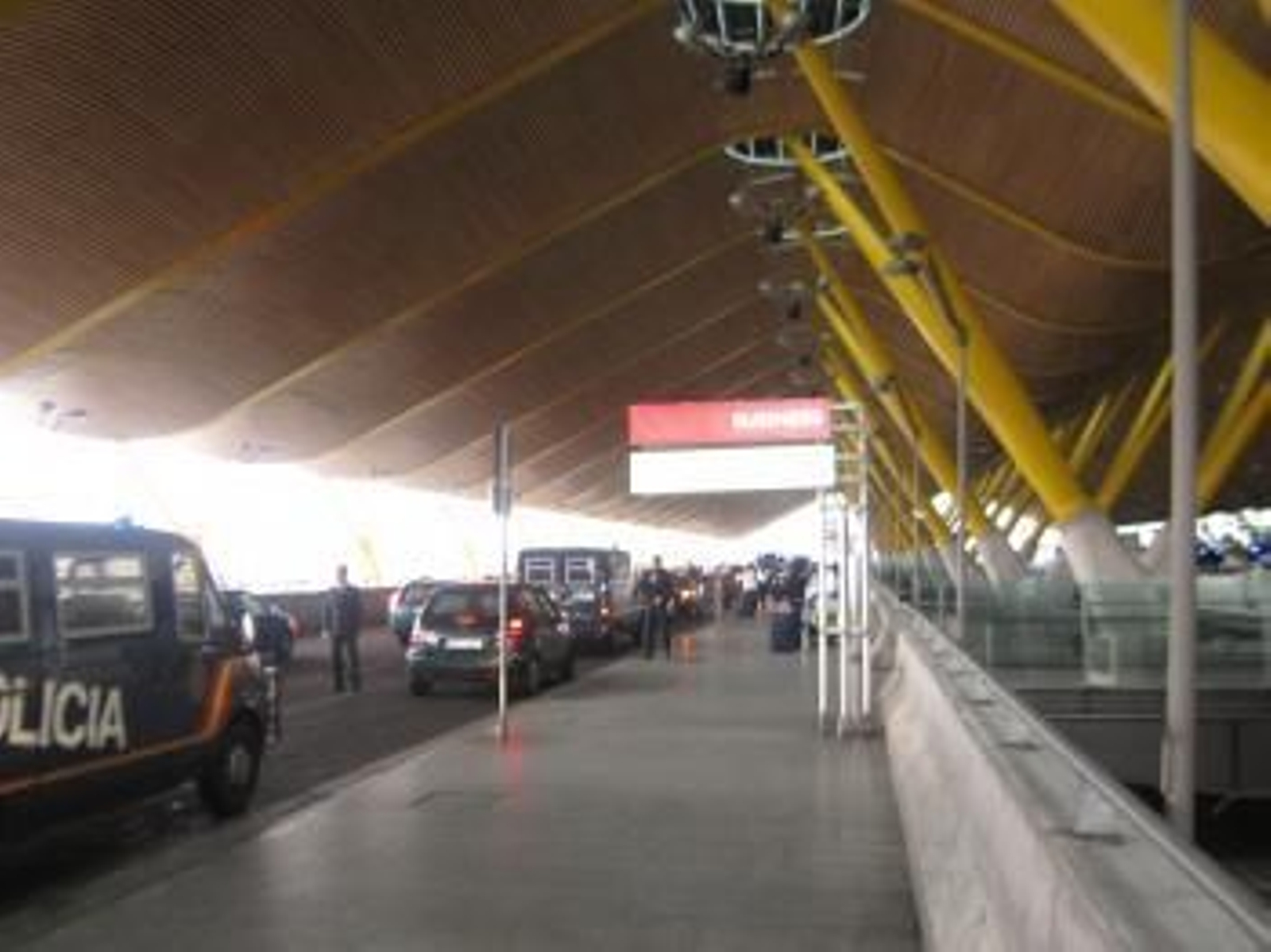 Exteriores de la T4 de Barajas.