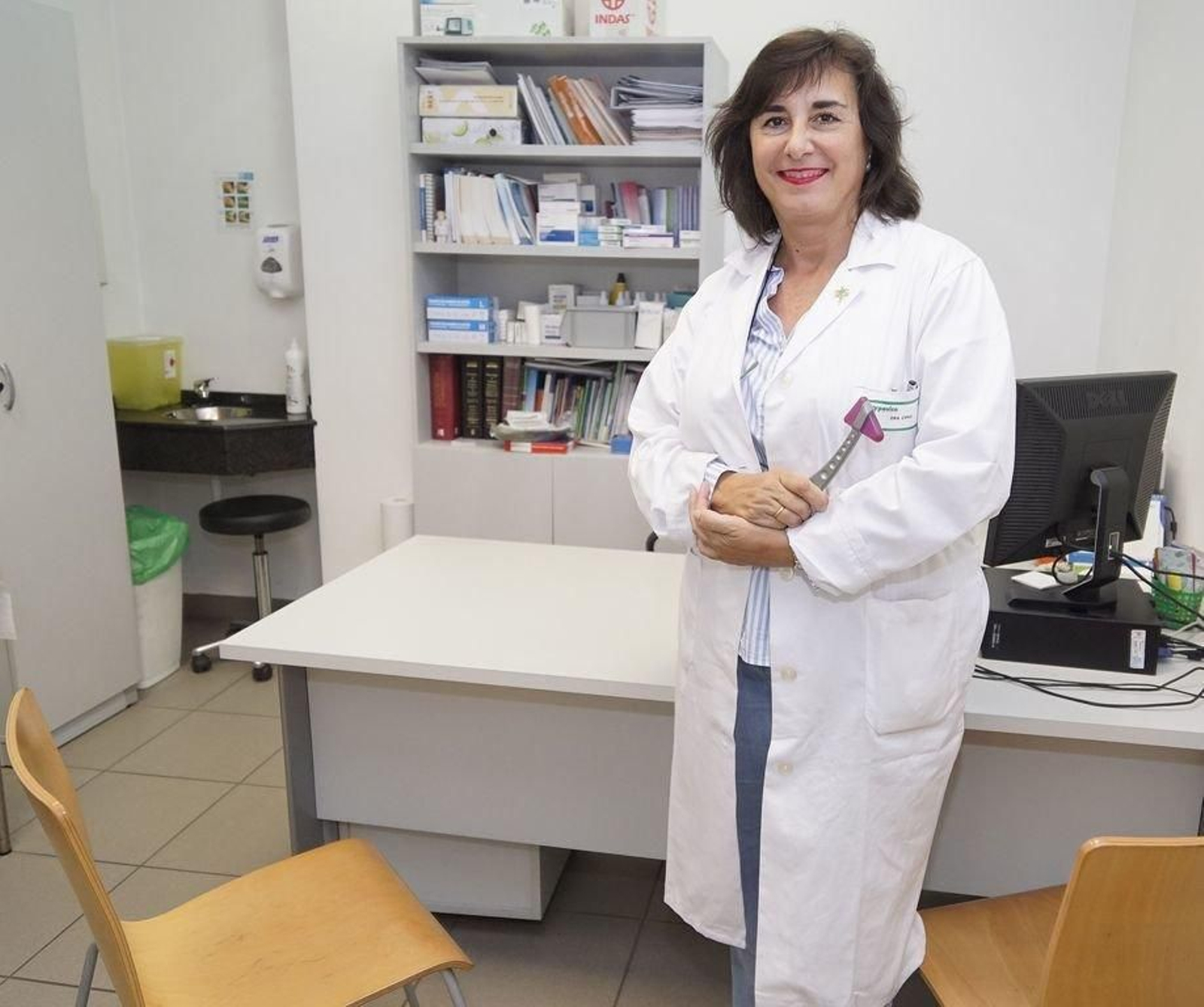 La doctora Cimas, en su consulta de Gran Vía 120.