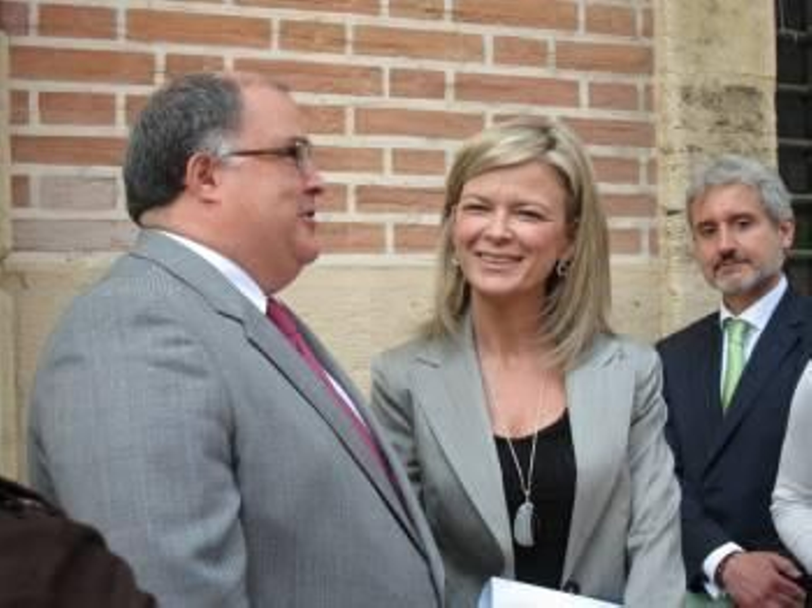 Fernando de Rosa, conversando con la portavoz del CGPJ, Gabriela Bravo.  (Foto: E.P.)