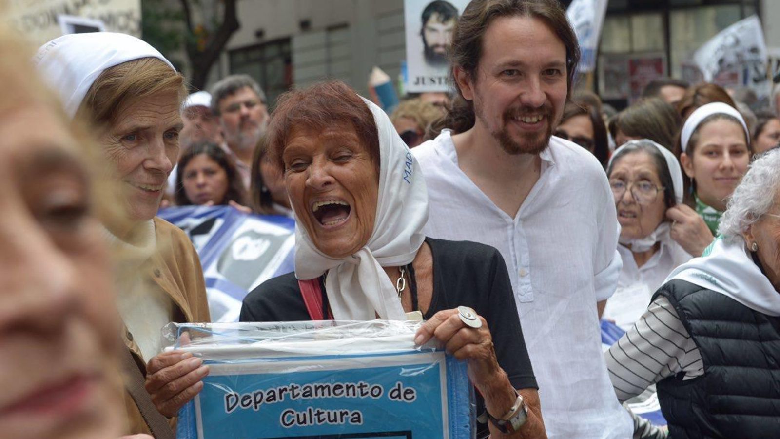 29526724_2066541500294957_1954888206_o