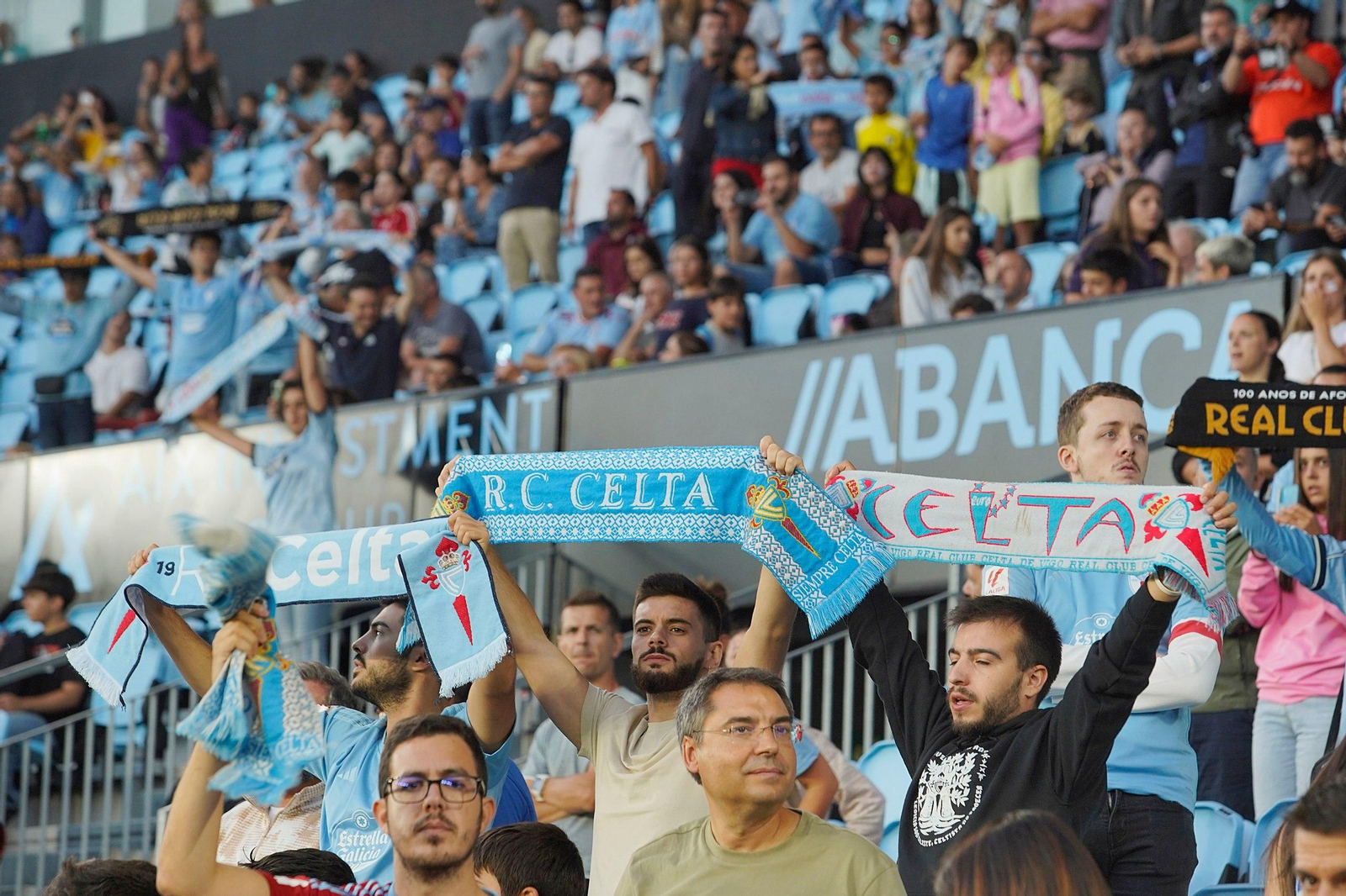 La afición disfrutó en Balaídos.