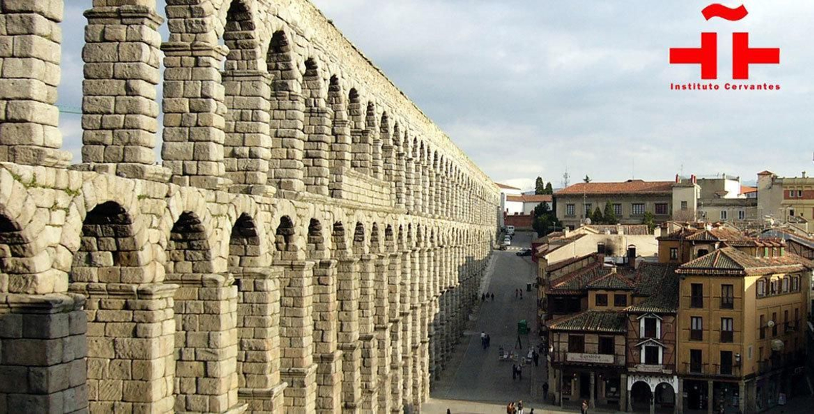 Segovia, una de las ciudades patrimonio españolas que aparecen en la exposición del Instituto Cervantes en Praga.