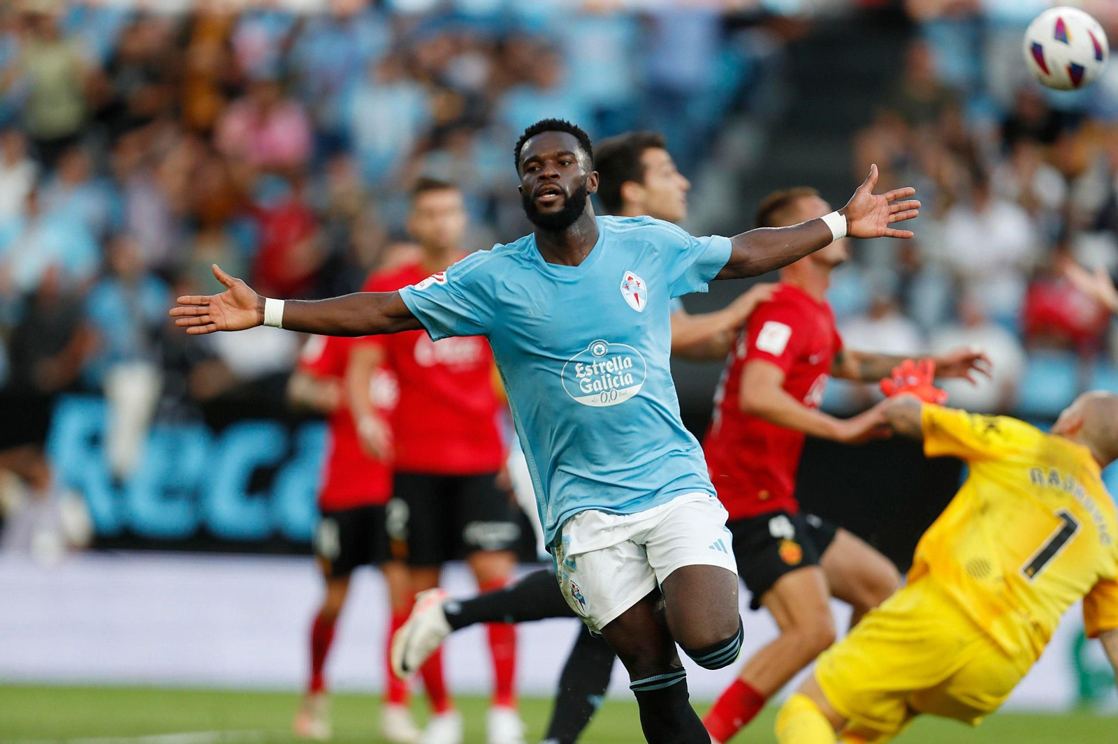 Partido Celta- Mallorca en Balaídos. // J.V. Landín