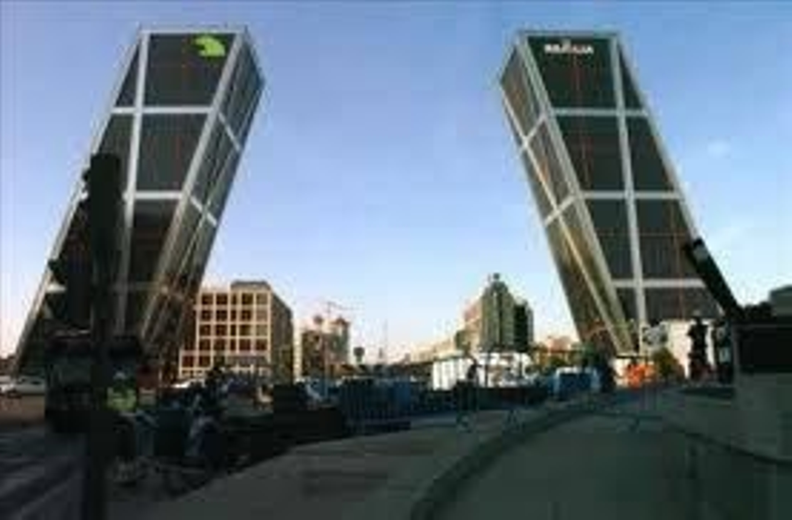 Imagen de las Torres Kio en Madrid.