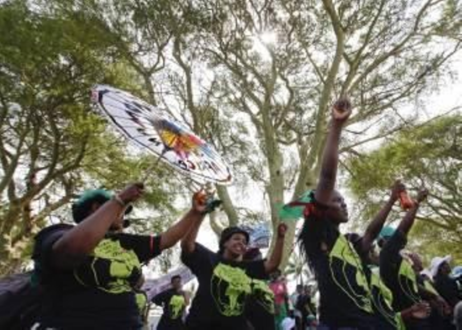 Miembros de la Asamblea de Mujeres Rurales, en una de las protestas en Durban. (Foto: NIC BOTHMA)