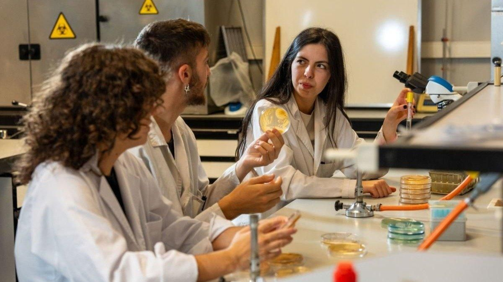 Las redes de investigación, lo más valorado en la UVigo.