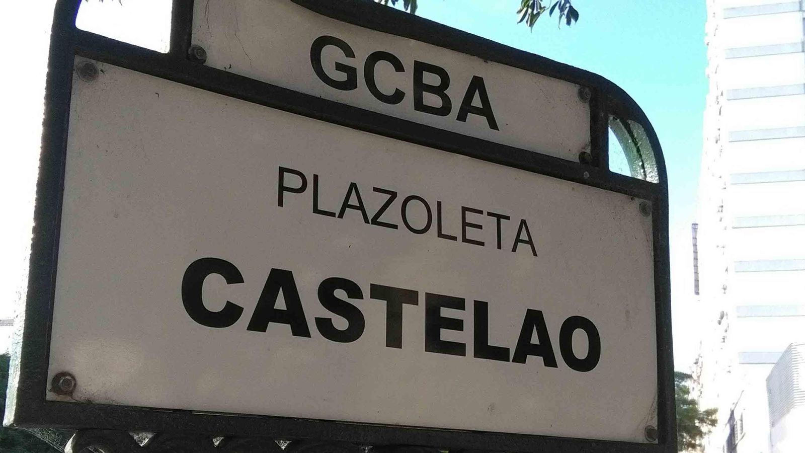 Argentina-Plazoleta-Castelao-web