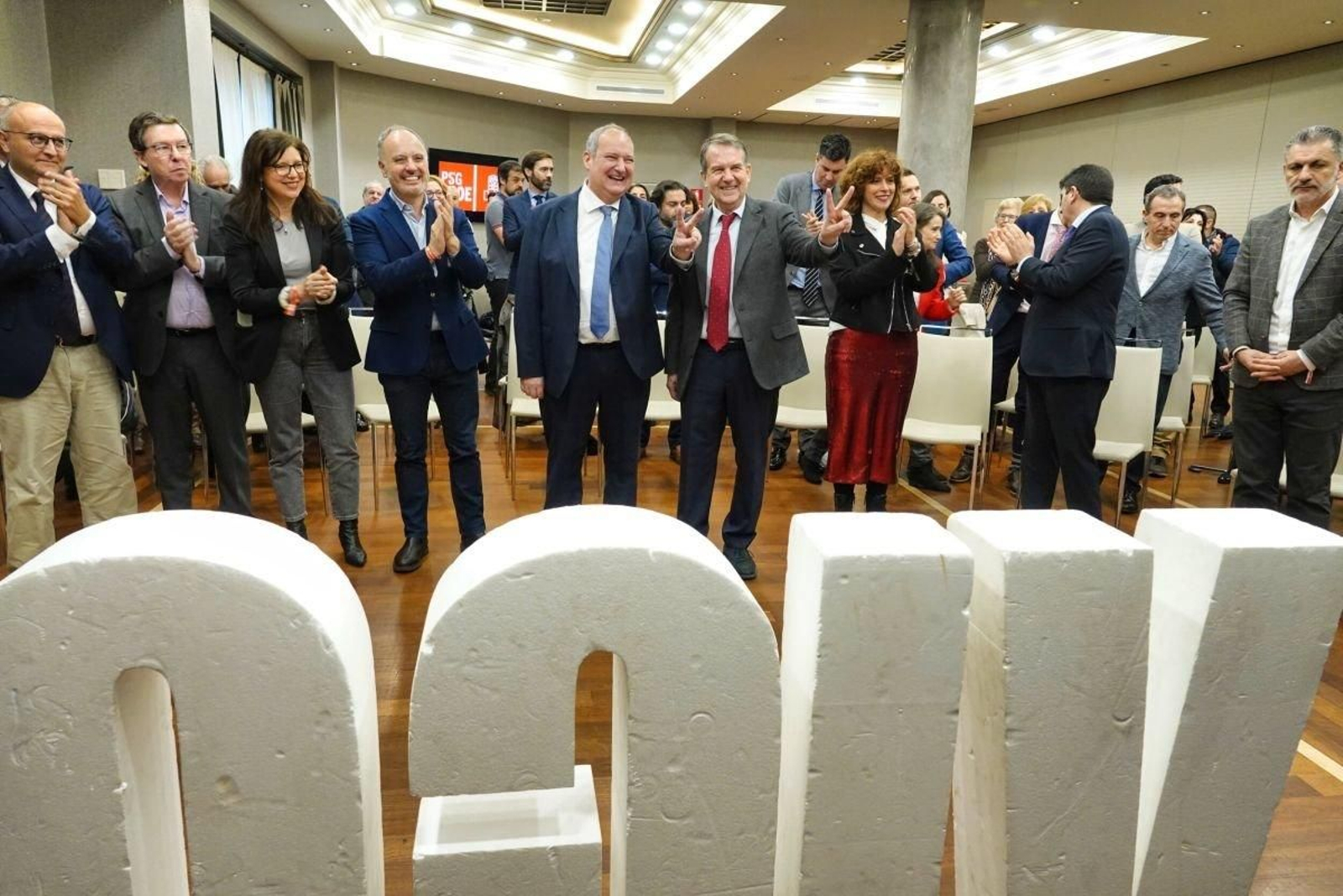 Caballero y Hereu, en el acto de ayer con Font, Caride, Regades, Gallego, Blanco y Rivas.